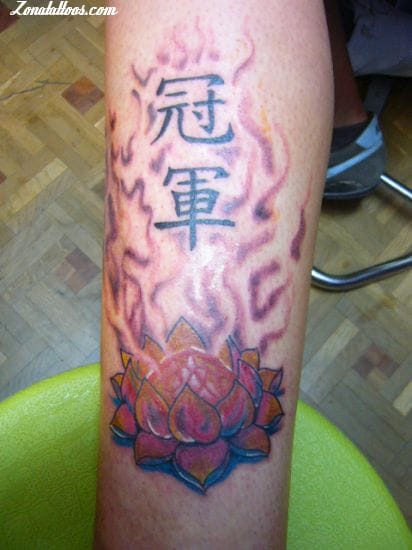 Tattoo photo Lotus, Chinese