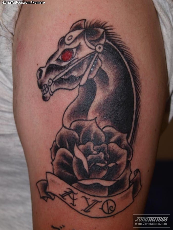 Foto de tatuaje Caballos, Rosas