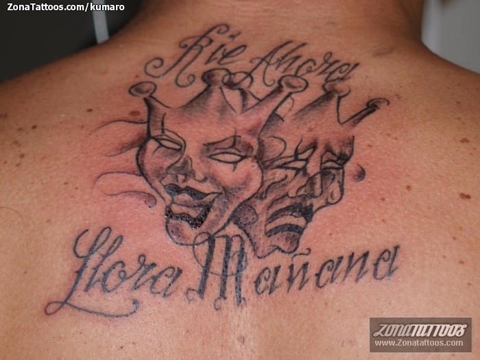 Foto de tatuaje Máscaras, Frases