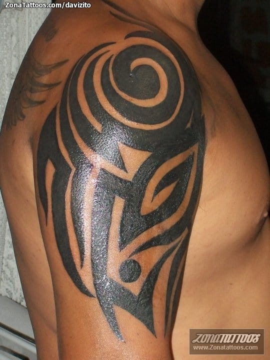 Tattoo photo Tribal, Shoulder