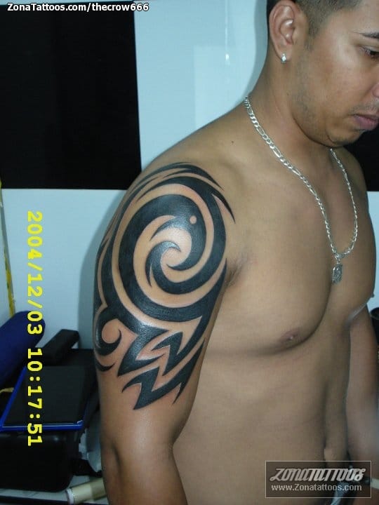 Tattoo photo Tribal, Shoulder