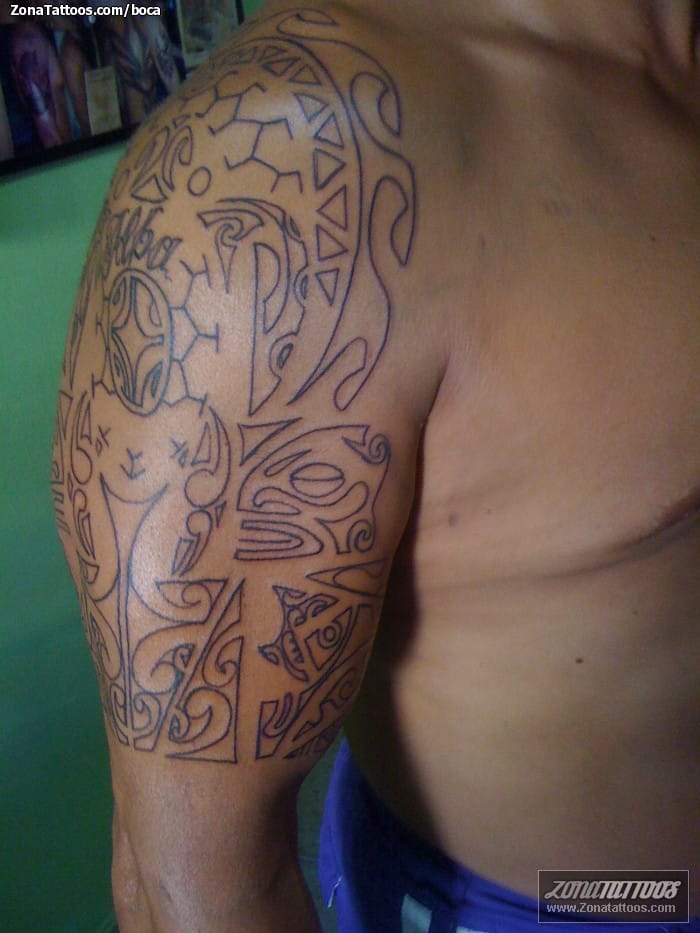 Tattoo photo Maori, Shoulder