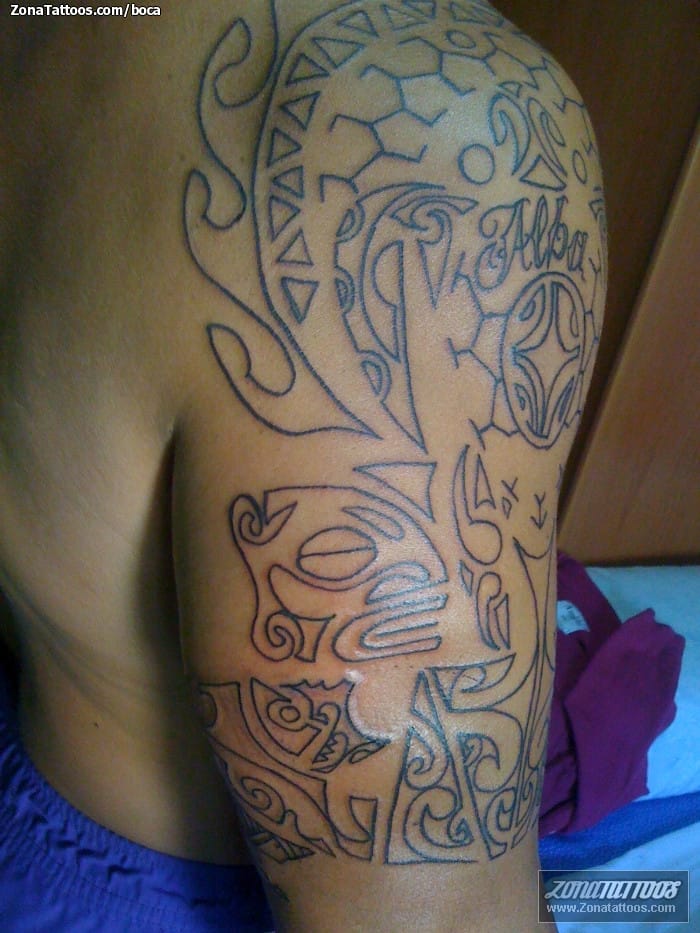 Tattoo photo Maori, Shoulder