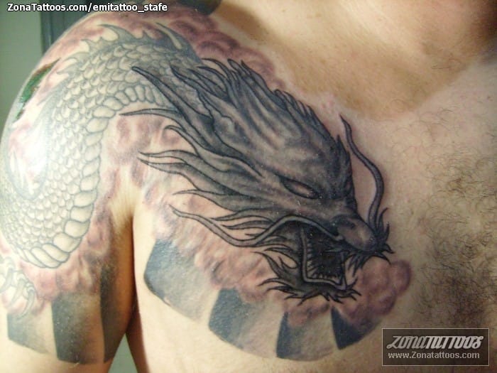 Foto de tatuaje Dragones, Hombro