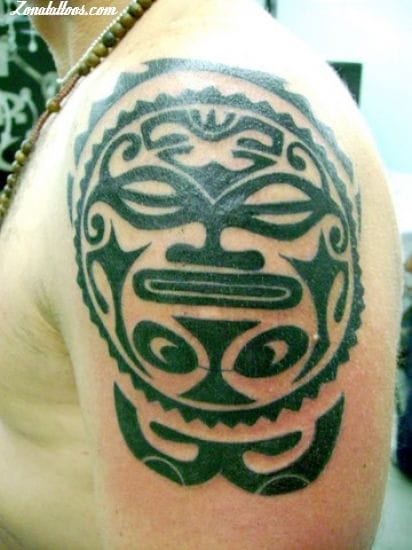 Tattoo photo Maori, Shoulder