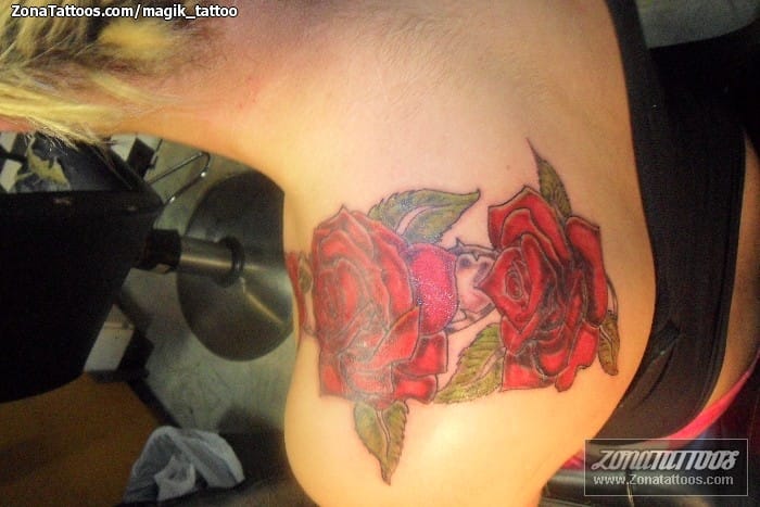 Foto de tatuaje Flores, Rosas, Hombro