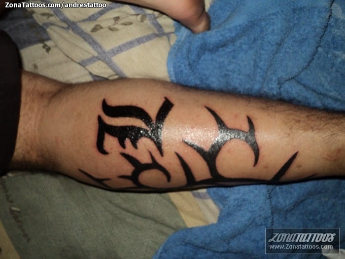 Tattoo photo Leg, Initials