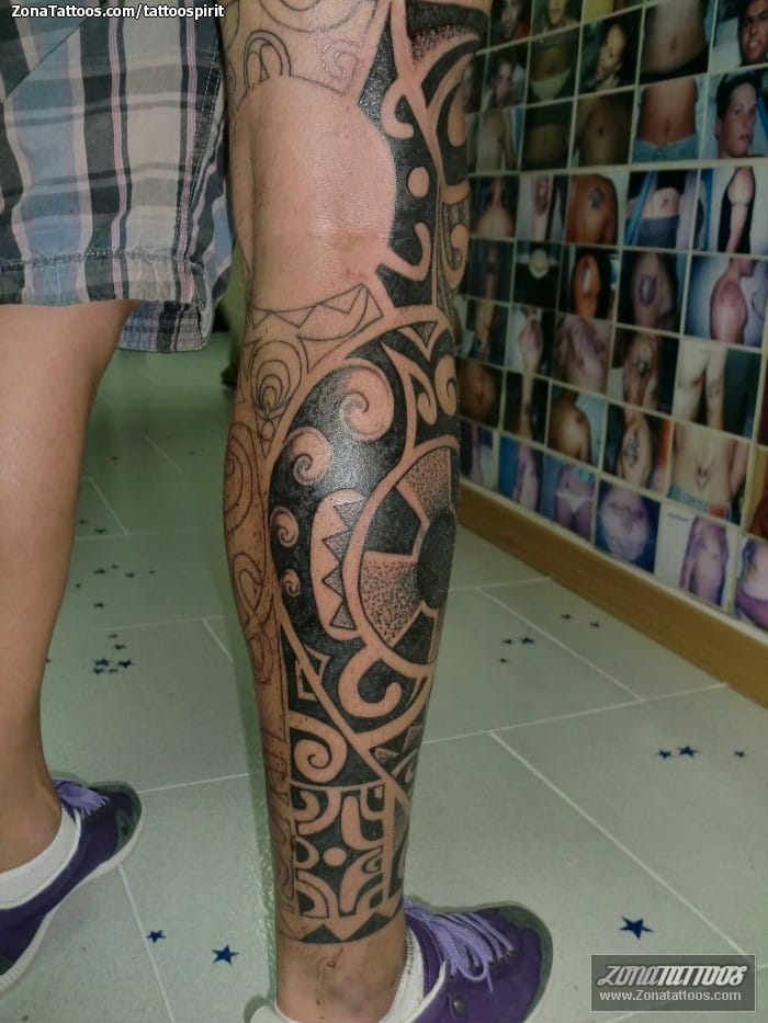 Tattoo photo Maori, Leg