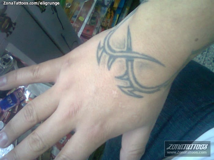 Tattoo of Tribal, Wrist