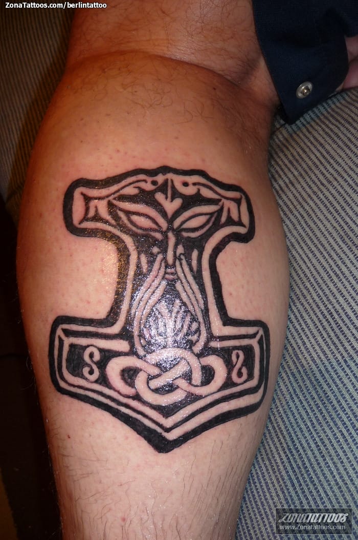 Foto de tatuaje Mjölnir, Celtas