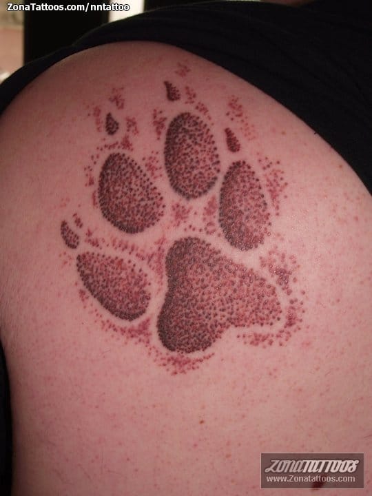 Tattoo photo Pointillism, Footprints