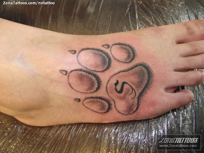 Tattoo photo Footprints, Initials