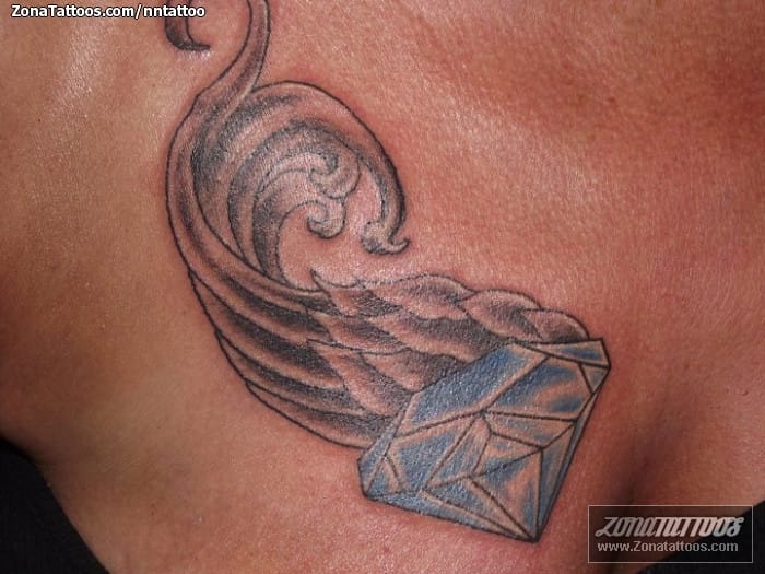 Foto de tatuaje Diamantes