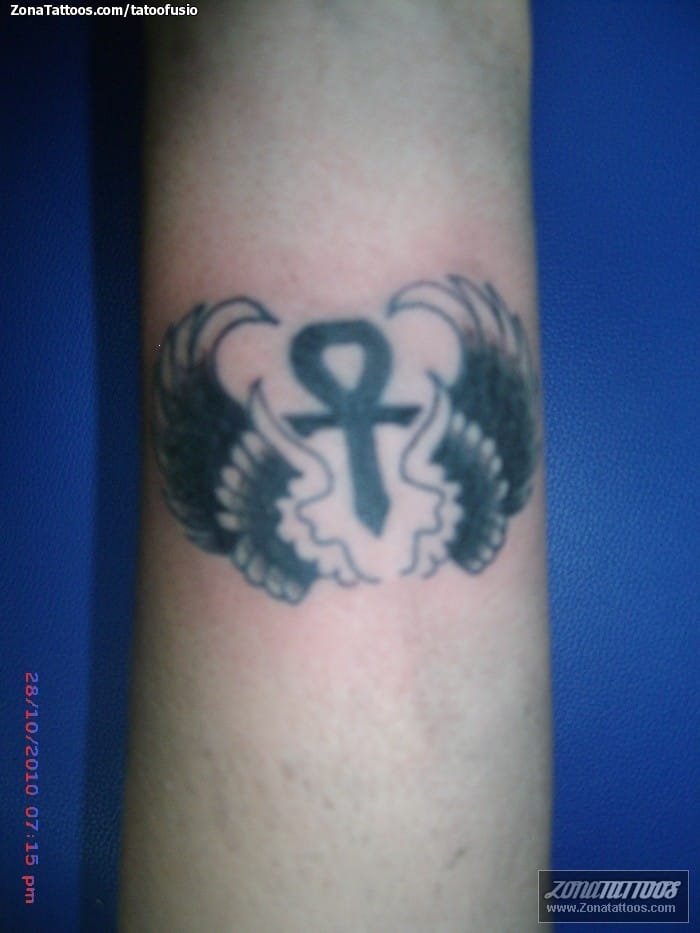 Tattoo photo Ankh, Egyptian, Wings