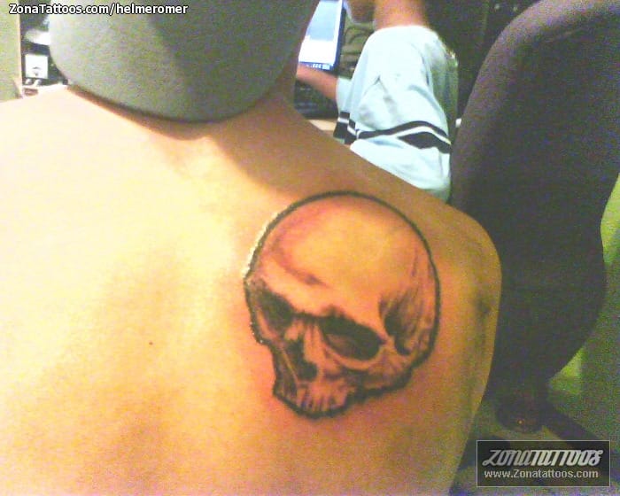 Foto de tatuaje Calaveras, Omóplato, Góticos