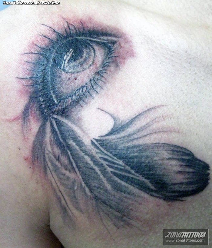 Foto de tatuaje Ojos, Plumas