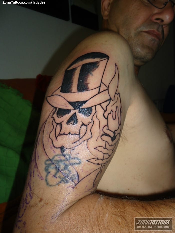 Foto de tatuaje Calaveras, Sombreros, Velas