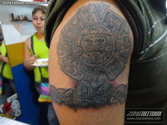 Foto de tatuaje Aztecas, Calendarios