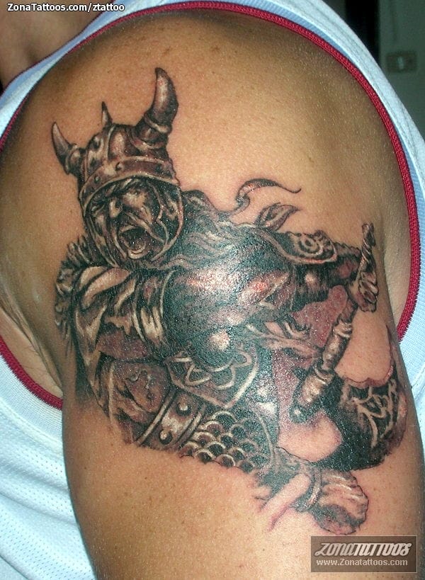 Foto de tatuaje Vikingos, Guerreros, Hombro
