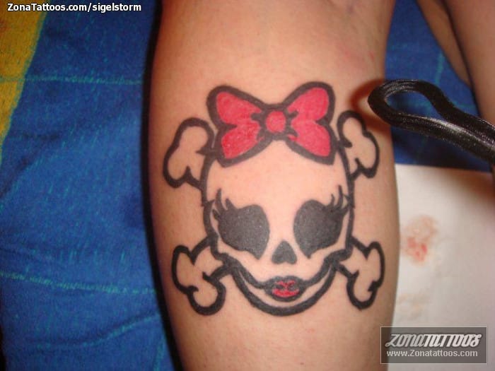 Tattoo photo Skulls, Ribbons