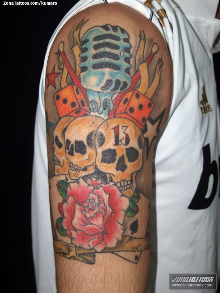 Foto de tatuaje Micrófonos, Calaveras, Old School