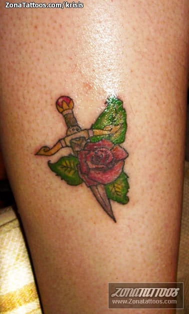 Foto de tatuaje Dagas, Rosas, Flores