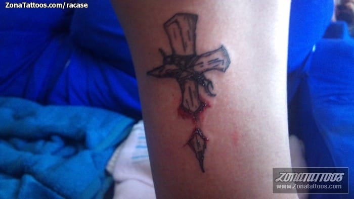 Foto de tatuaje Cruces