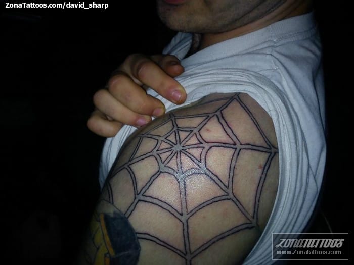 Tattoo photo Cobwebs, Shoulder