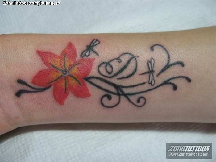 Foto de tatuaje Flores, Libélulas, Insectos