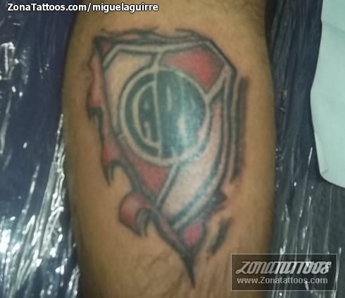 Foto de tatuaje Fútbol, Carp, Escudos