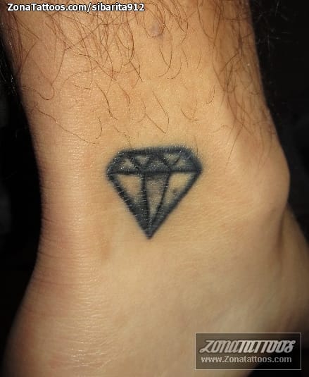 Foto de tatuaje Diamantes, Tobillo