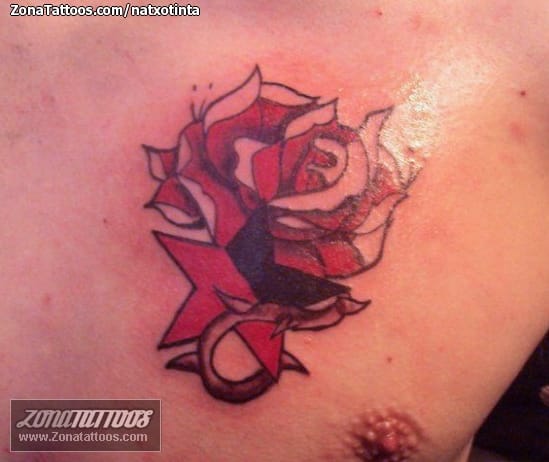 Foto de tatuaje Rosas, Estrellas, Pecho