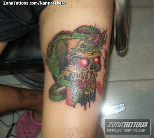 Foto de tatuaje Calaveras, Dragones