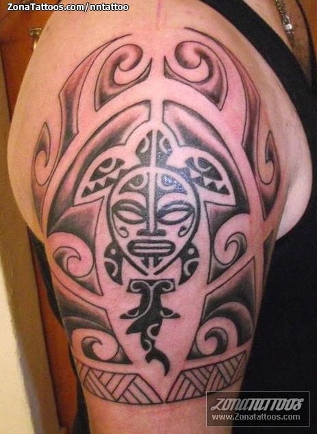 Tattoo photo Maori, Shoulder