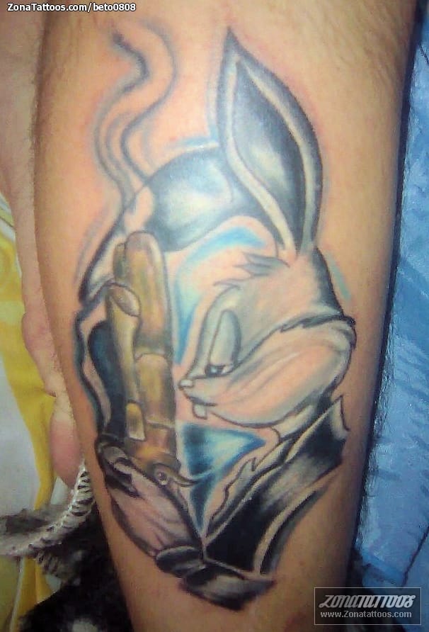 Foto de tatuaje Bugs Bunny, Looney Tunes