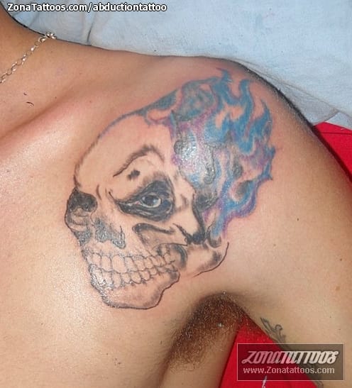 Foto de tatuaje Calaveras, Cover Up