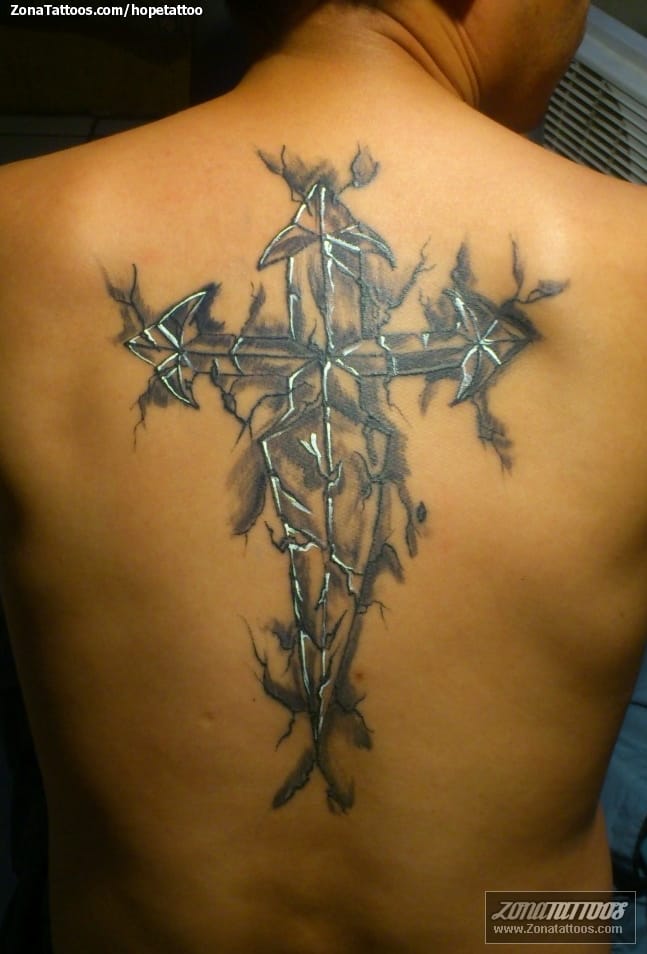 Foto de tatuaje Espalda, Religiosos, Cruces