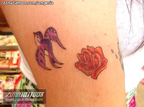 Tattoo photo Old School, Roses, Swallows