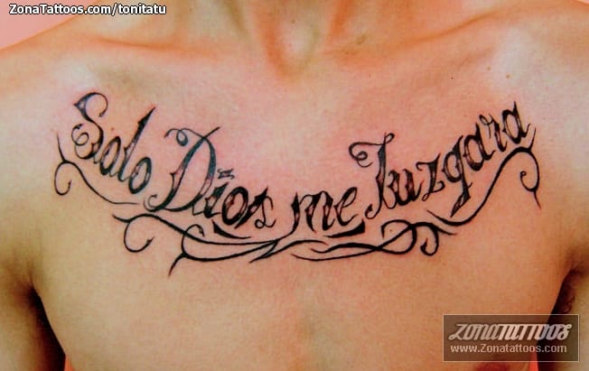 Tatuaje de Pecho, Letras, Frases