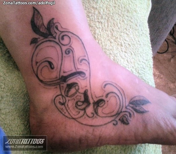 Tattoo photo Names, José, Foot