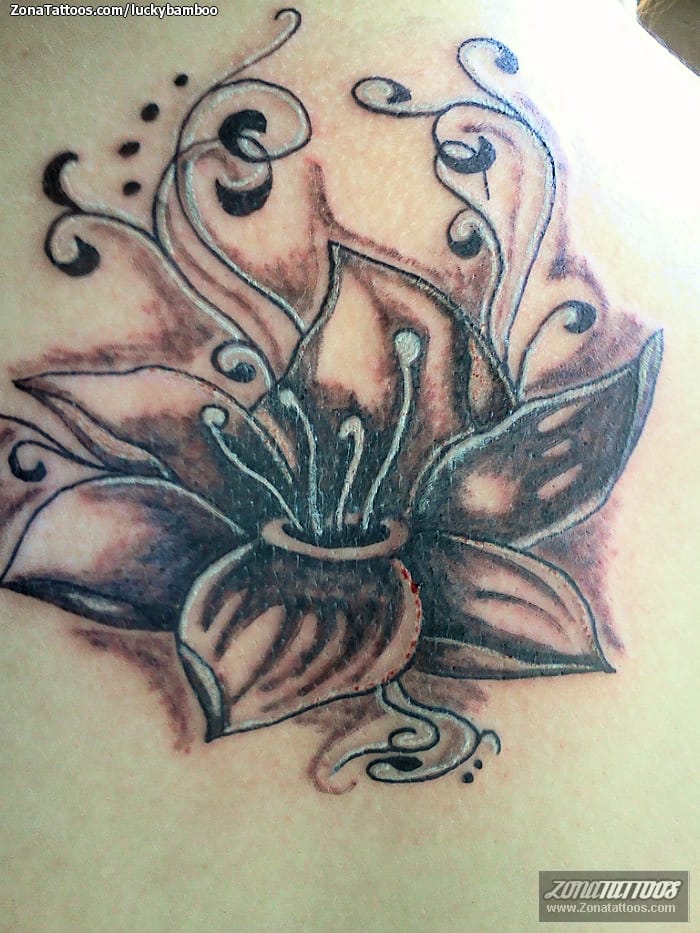 Foto de tatuaje Flores