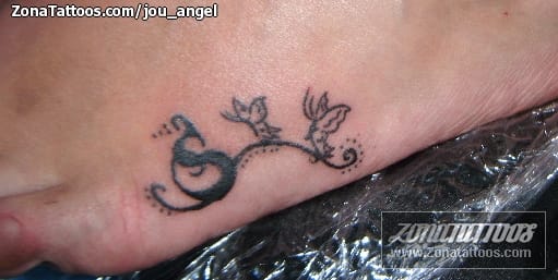 Tattoo photo Initials, Instep, Butterflies