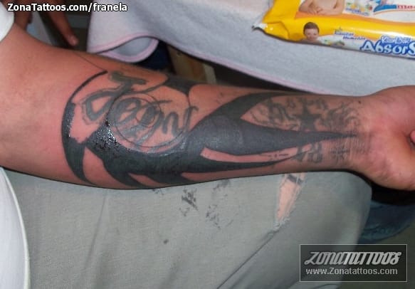 Foto de tatuaje Cover Up, Tribales