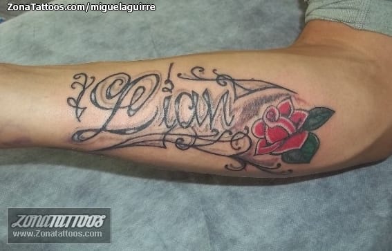 Foto de tatuaje Nombres, Letras, Rosas