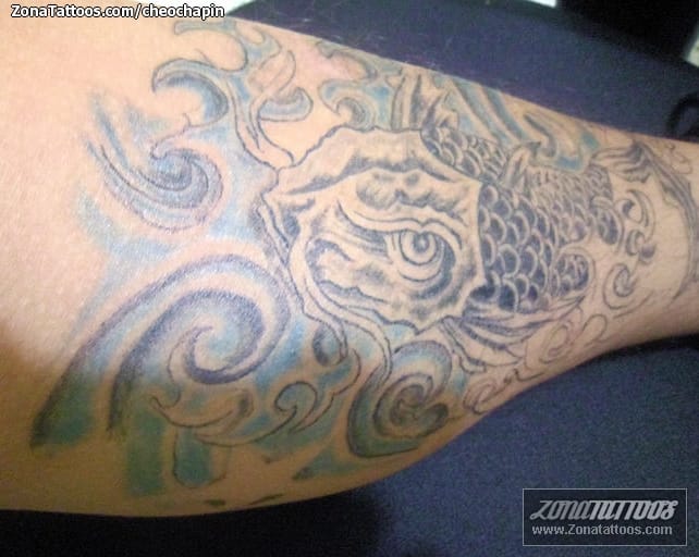 Foto de tatuaje Koi, Olas, Peces