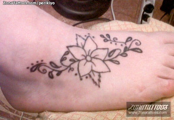 Tattoo photo Flowers, Instep