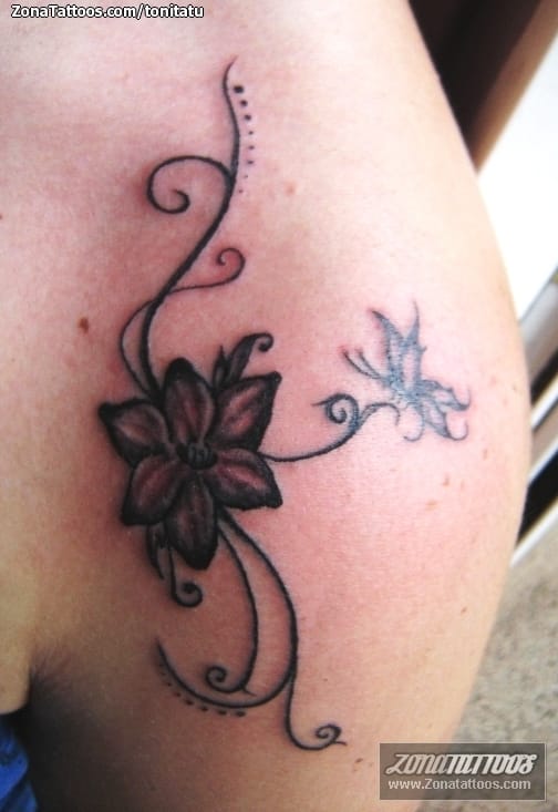 Foto de tatuaje Flores, Filigranas