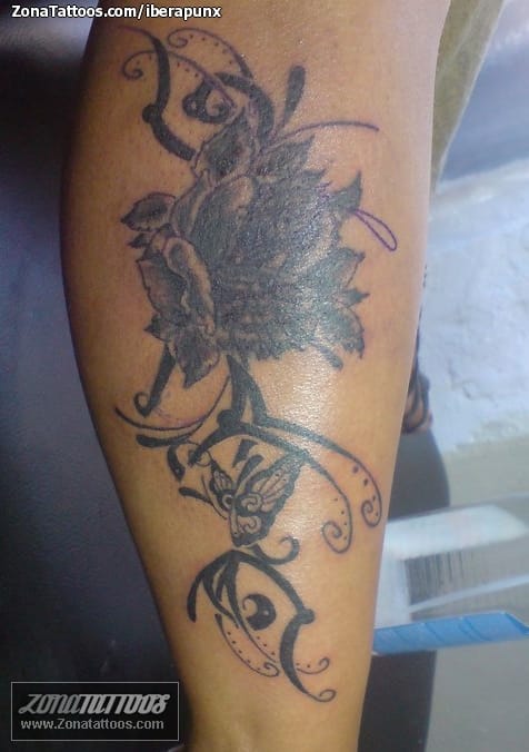 Foto de tatuaje Cover Up, Rosas