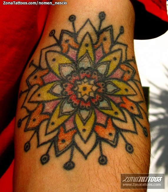 Tattoo photo Mandalas, Flowers