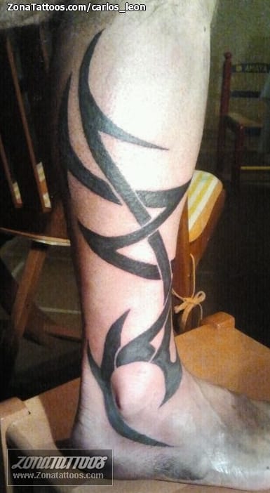 Tattoo photo Tribal, Leg